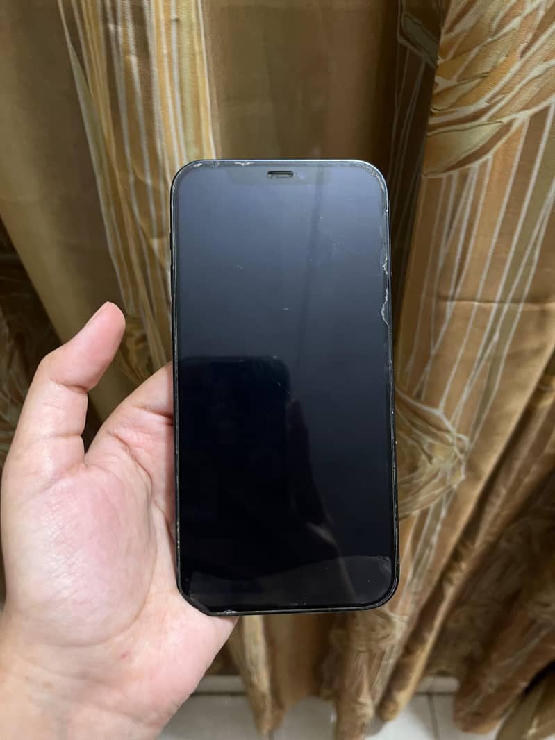Apple iPhone 12 7