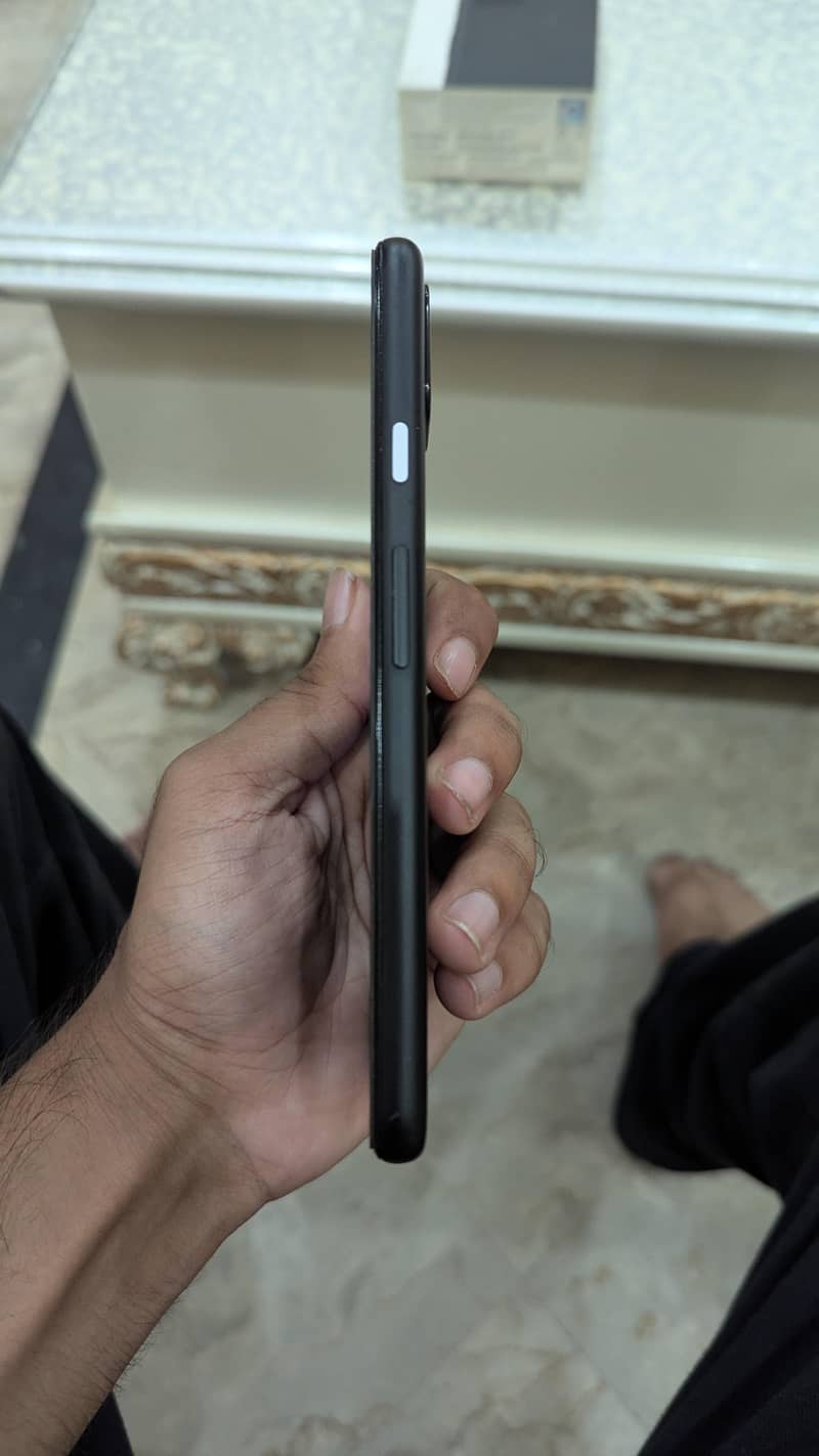 Google Pixel 4a 5g 4