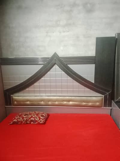 all ok Thora bot repair karne wala ha baki all bed set ok ha