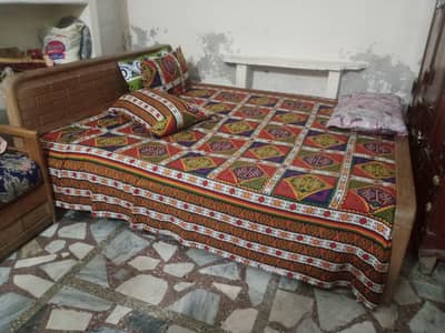 Bed set for sale in pure (pine wood)