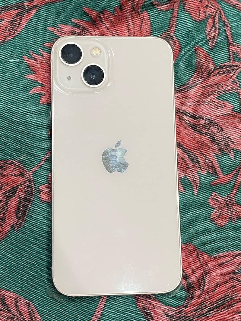 Apple iPhone 13 0