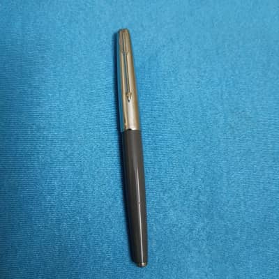 vintage fountain pen PARKAR.   61