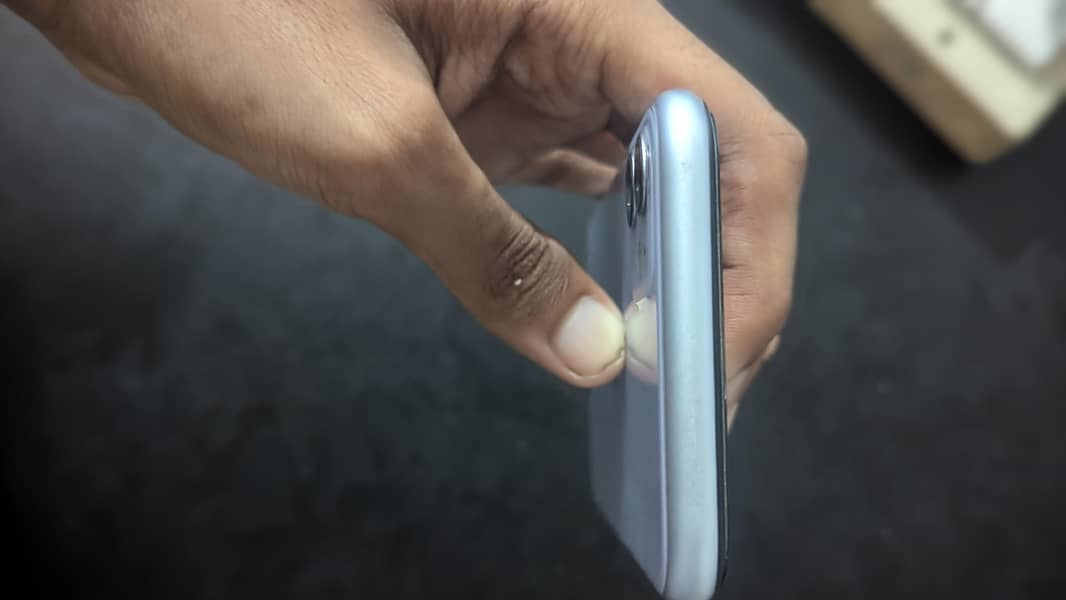 Apple iPhone 11 5
