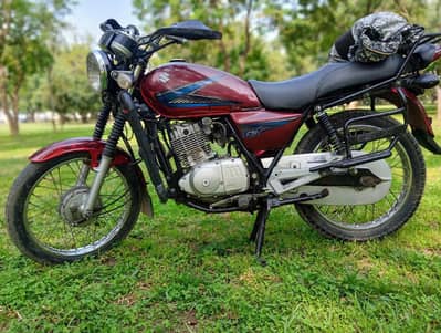 Suzuki GS150 2024