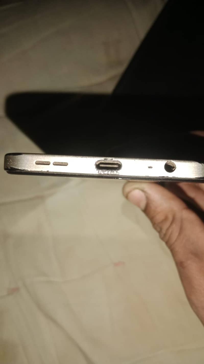Itel S25 1