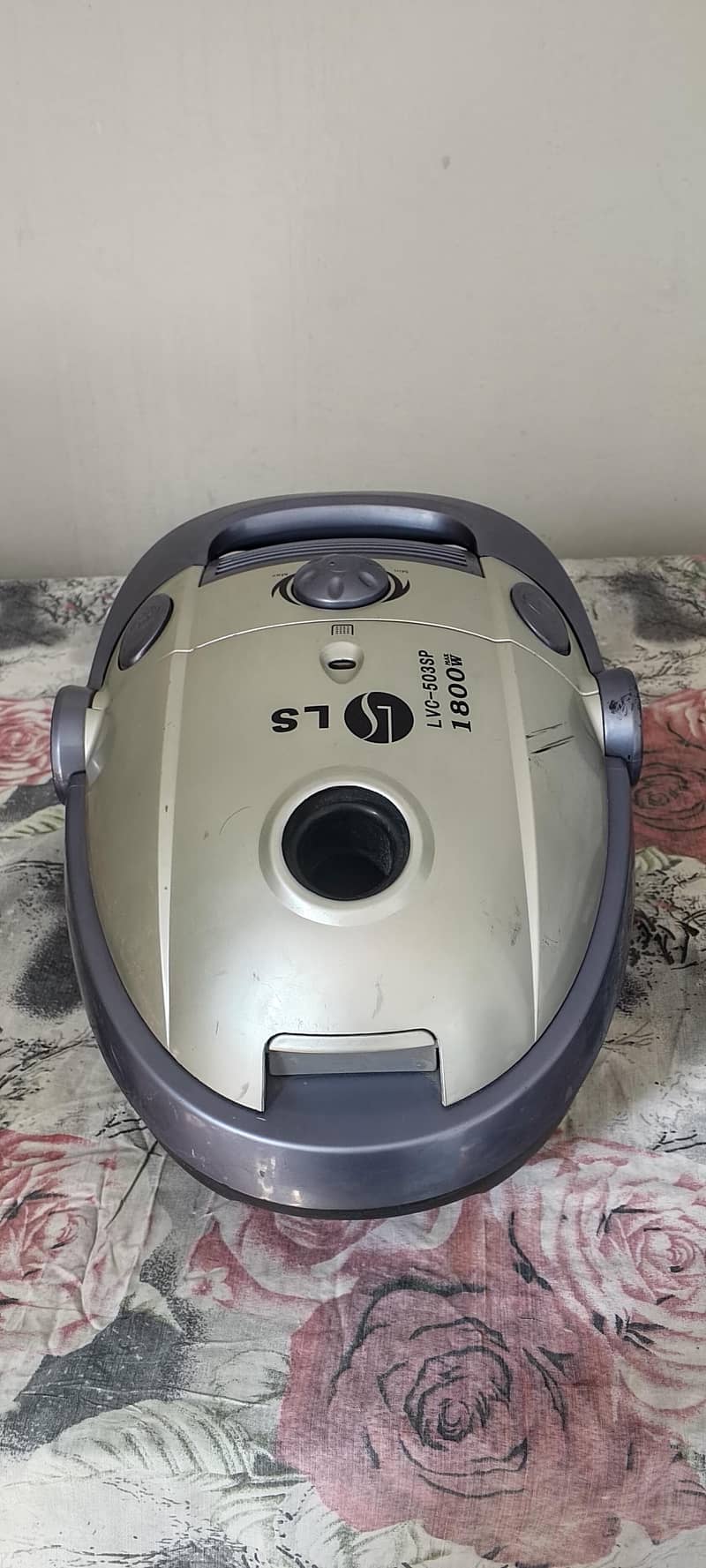 vacuum cleaner 1