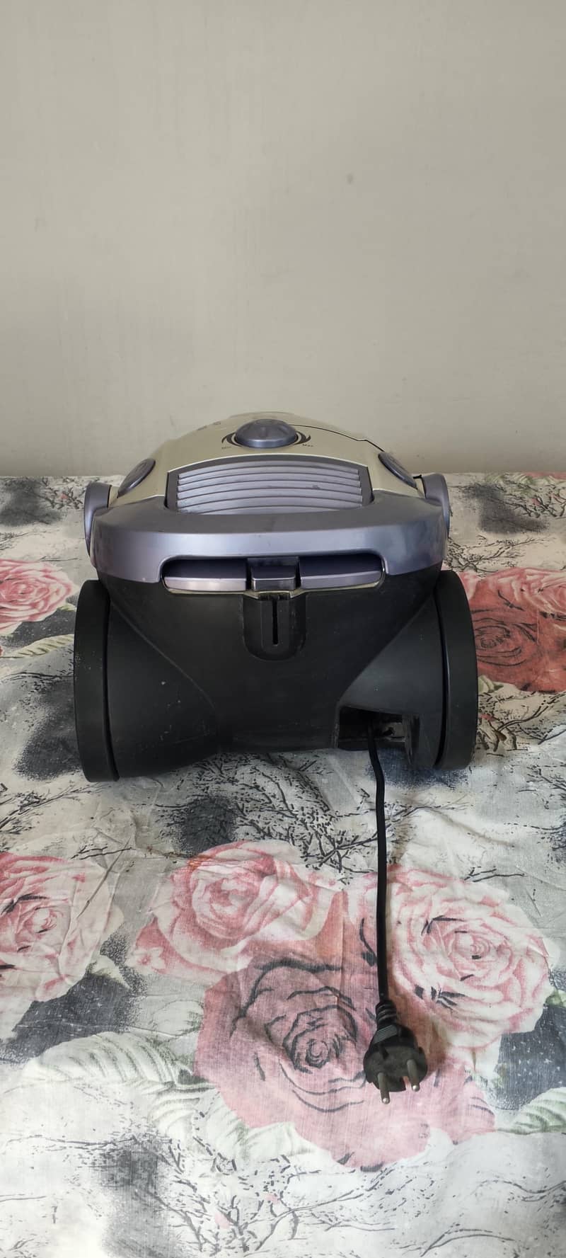 vacuum cleaner 2