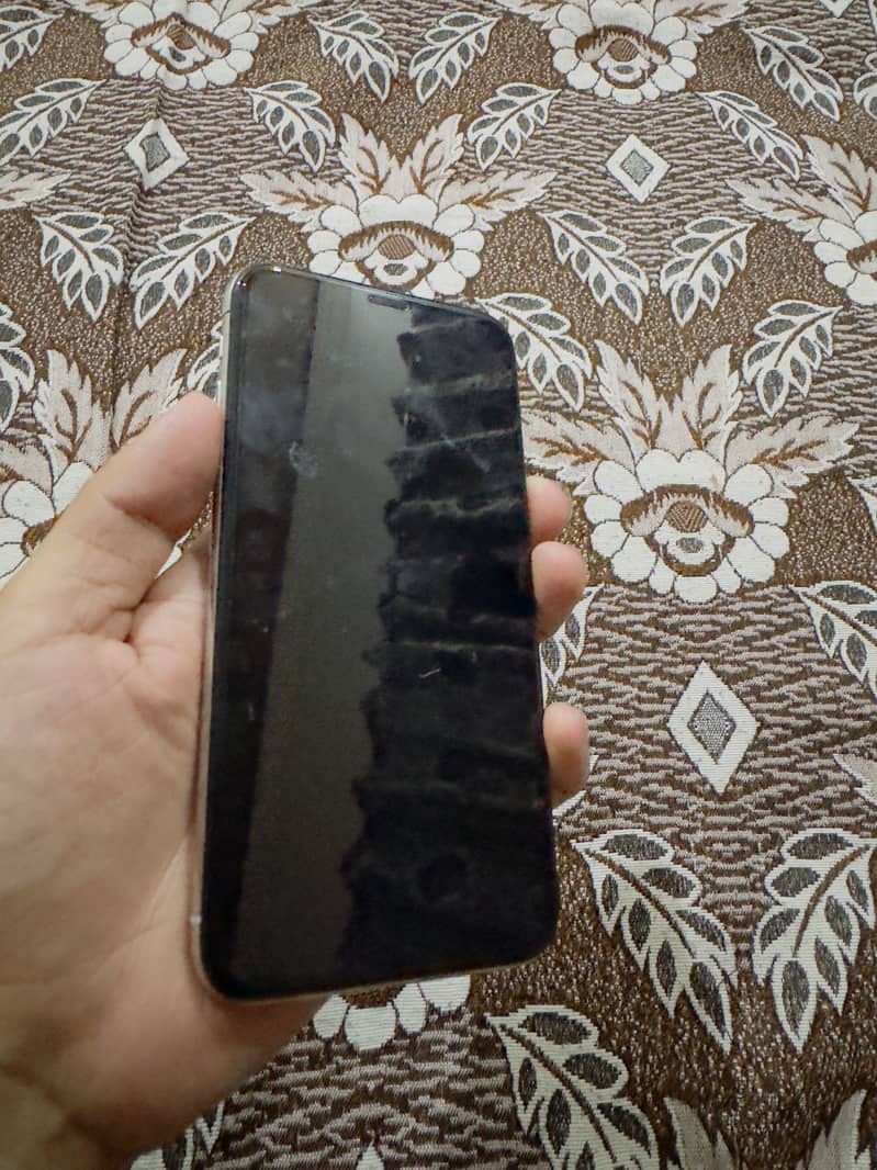 Apple iPhone X 3