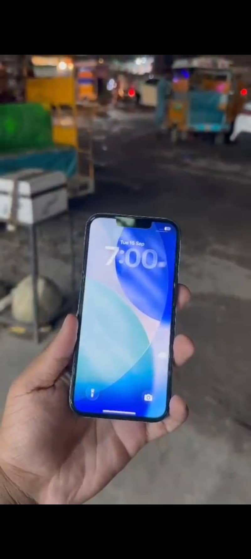 Apple iPhone 13 2