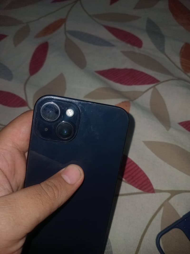 Apple iPhone 15 plus 13