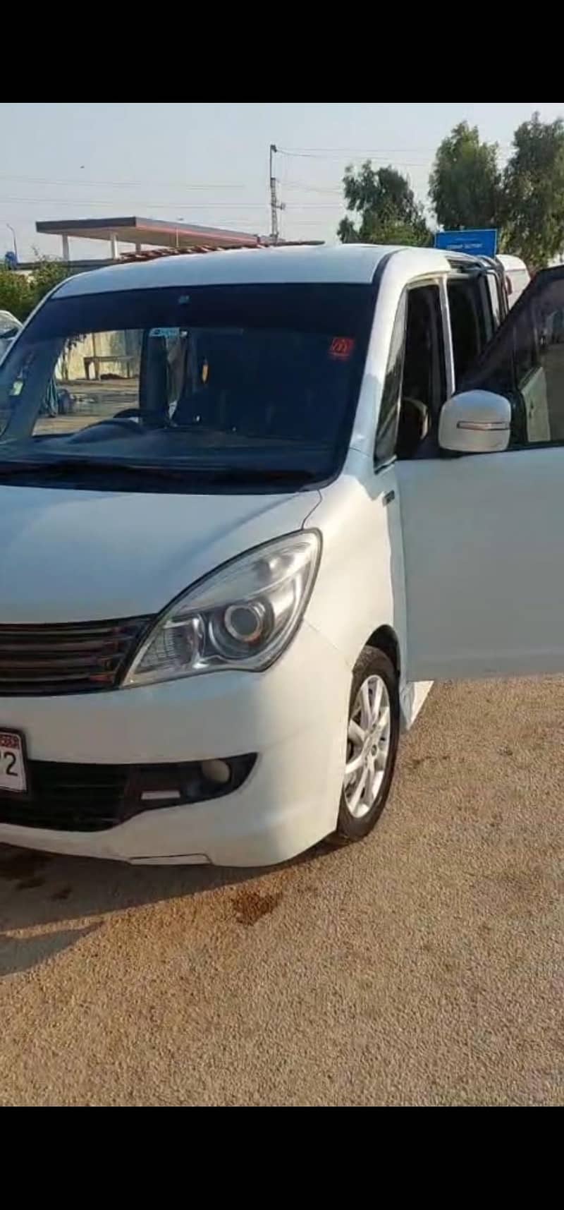 Suzuki solio 0