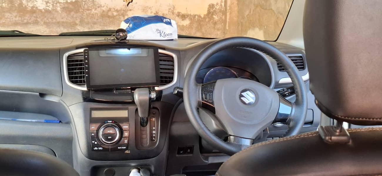 Suzuki solio 13