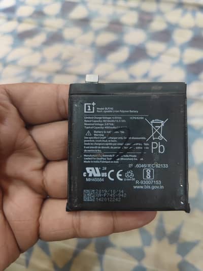 ONEPLUS ORIGINAL BATTERY FOR SALE URGENT