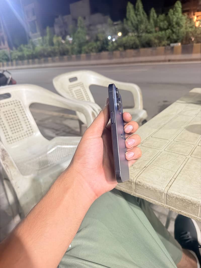 Apple iPhone 14 Pro 4