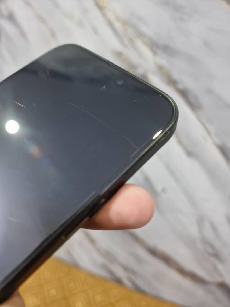 Apple iPhone 16 Pro Max 6