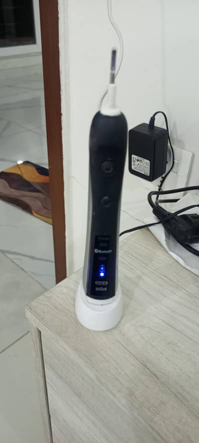 ORAL-B 7000 BLACK ELECTRIC TOOTHBRUSH