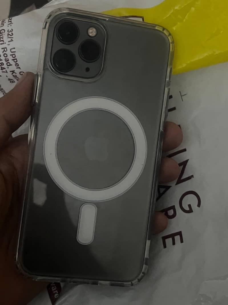 Apple iPhone 11 Pro 12