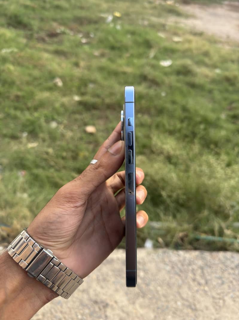 Iphone 13Pro Max Approved 3