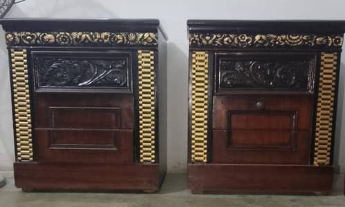 4-Year-Used Akhrot Wood Furniture – Good Condition