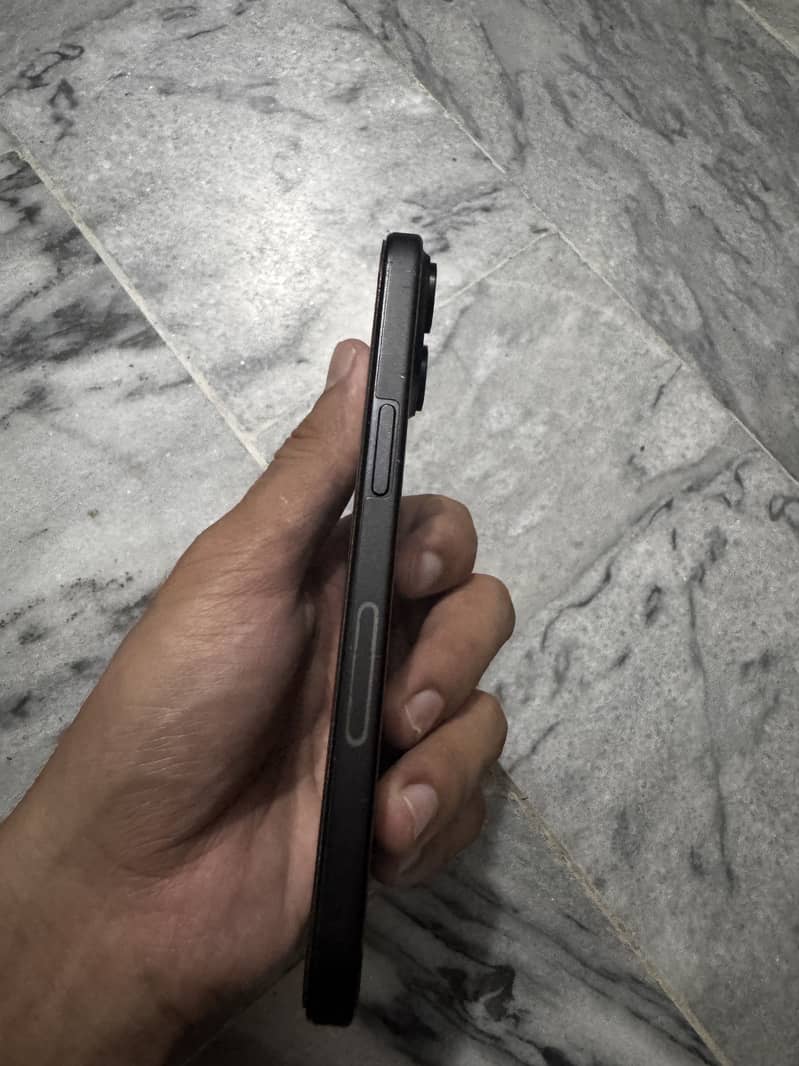 Apple iPhone 15 2