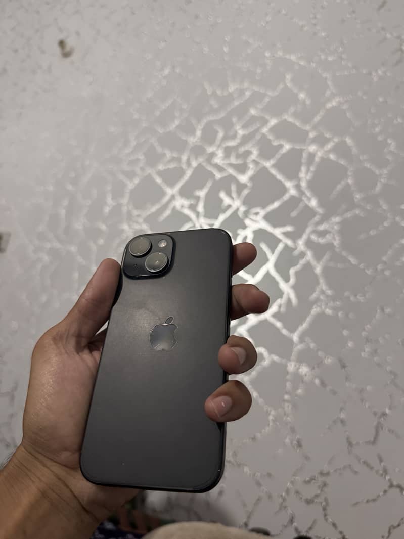 Apple iPhone 15 6