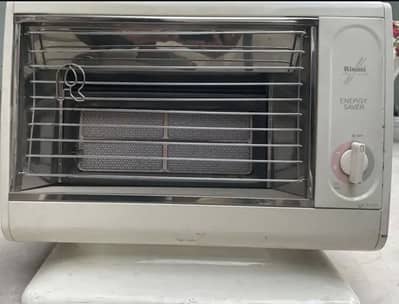 Rinnai RE-813 Gas Heater - Good Working Condition