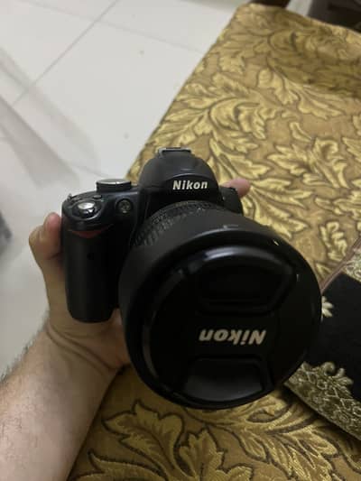 D5000 Nikon DSLR - used