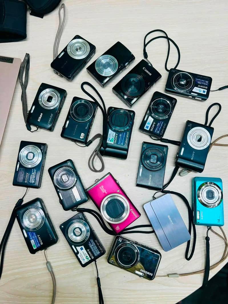 digital camera 0