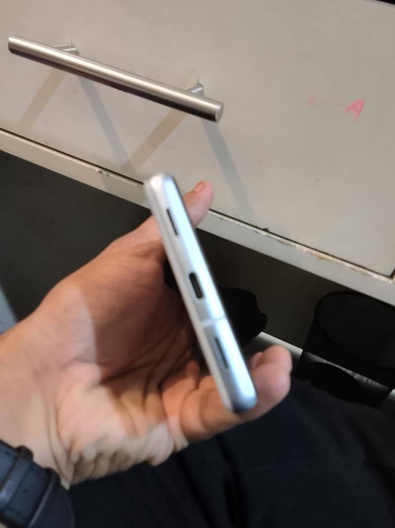 Google Pixel 7a 1