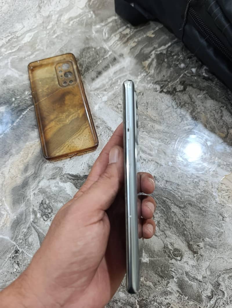 OnePlus 9 pro 5