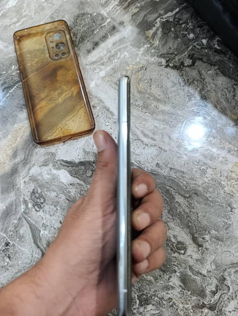 OnePlus 9 pro 6