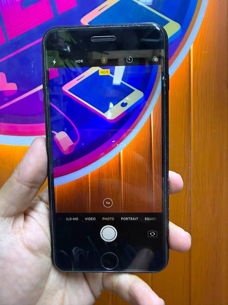 Apple iPhone 7 Plus 2