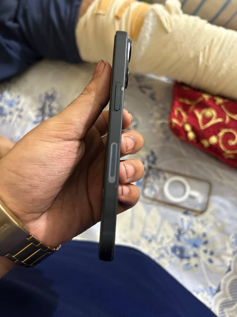 Apple iPhone 14 2