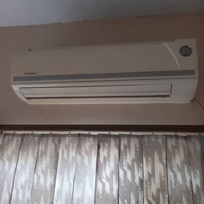 Dawlance Split AC 1 Ton – Bilkul OK & Chalta Hua