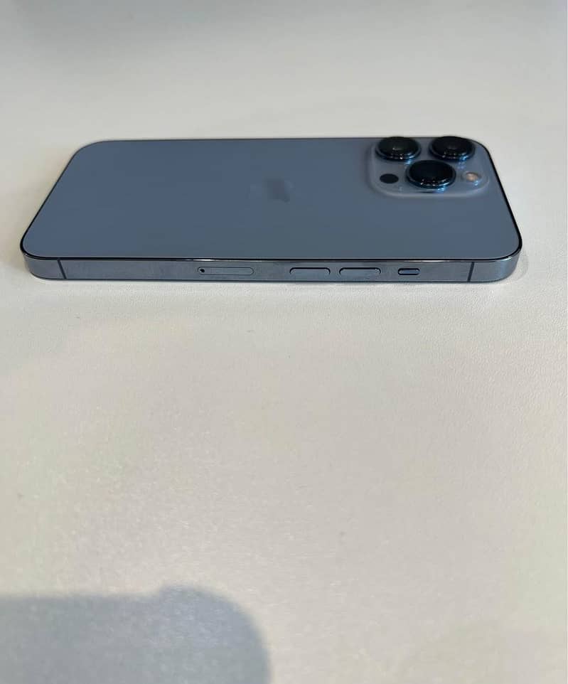 Apple iPhone 13 Pro 0