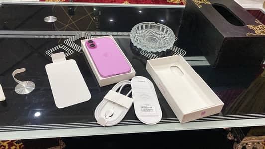 Apple iPhone 16
