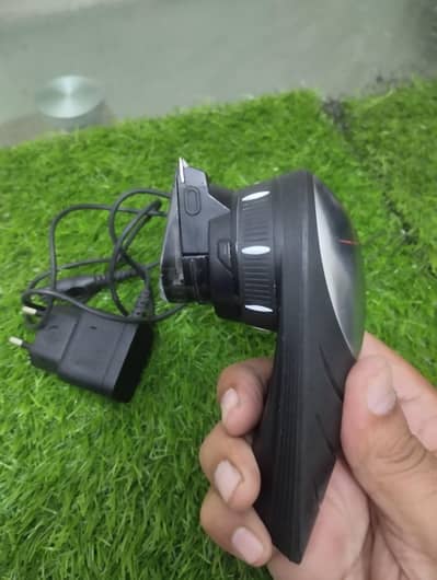 Philips trimmer QC5580 180° rotation