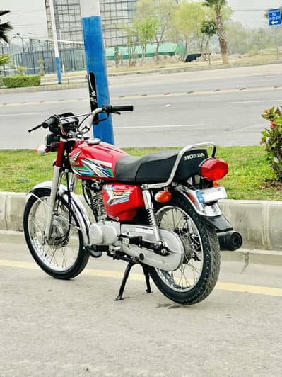 Honda 125 2023