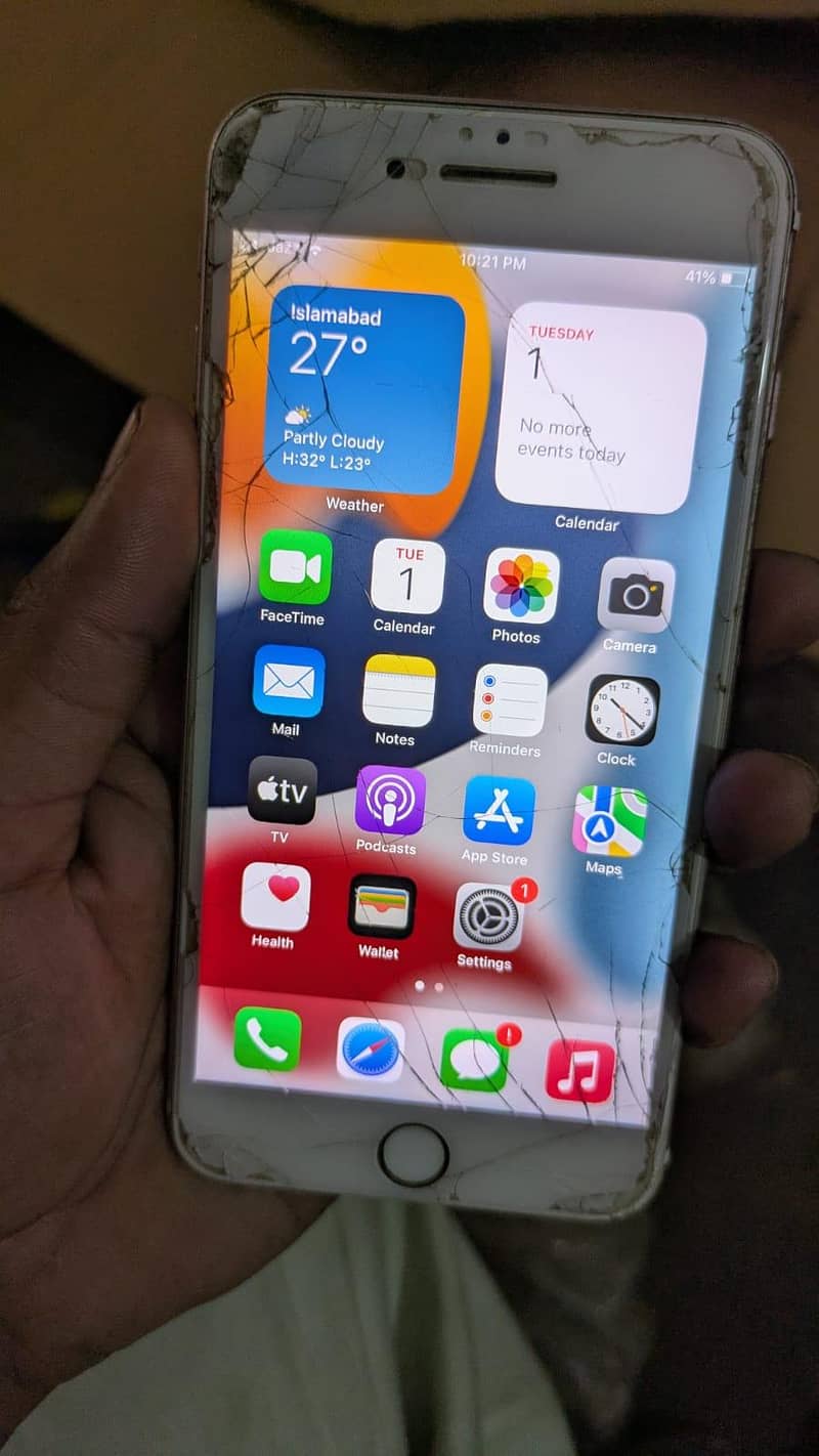 Apple iPhone 7 Plus 5