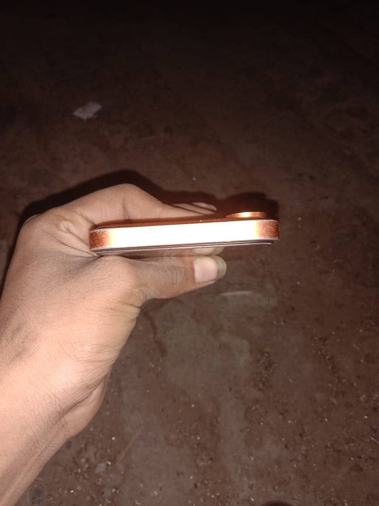 Apple iPhone 11 3
