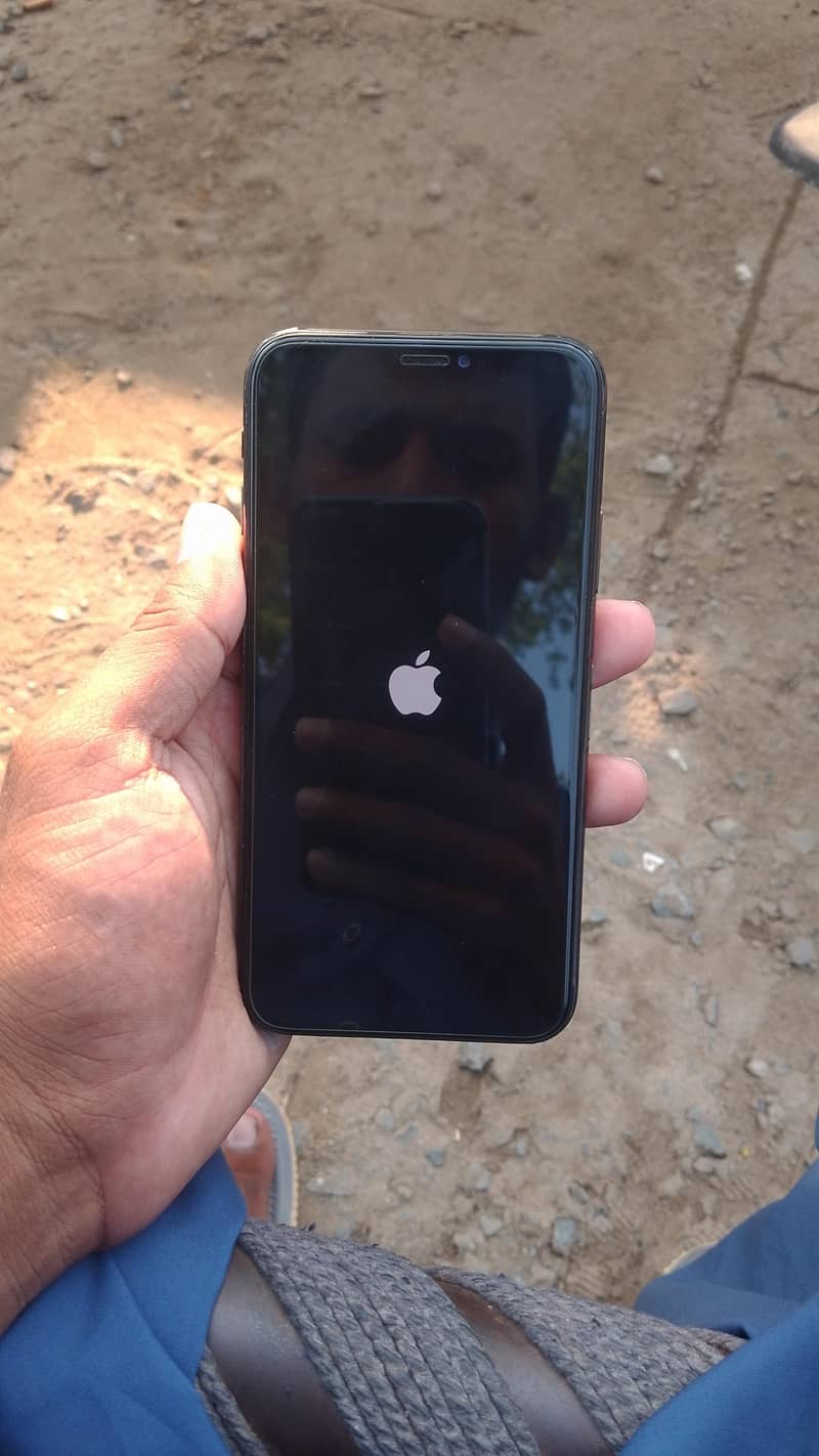 Apple iPhone X 2