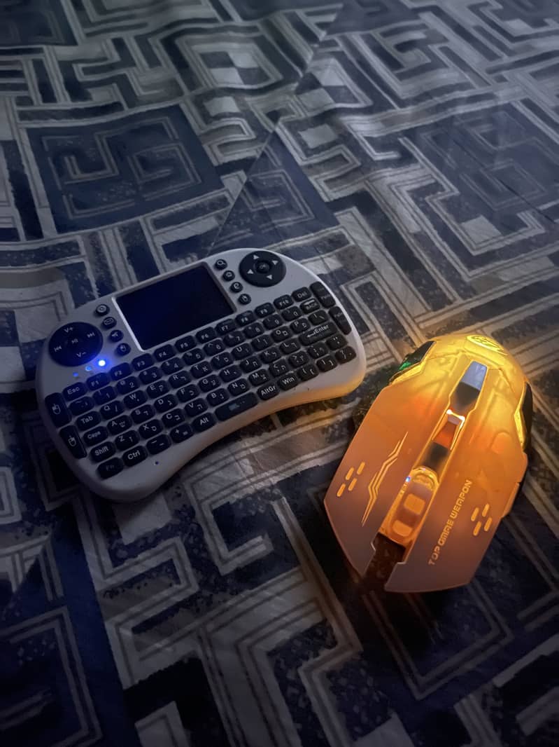 Keyboard and Mouse 0
