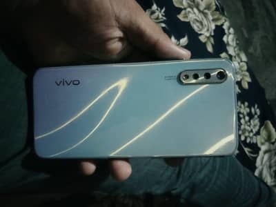 Vivo S1