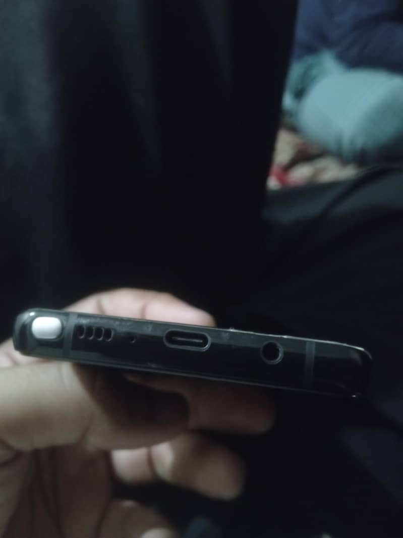 Samsung Mobile Note 8 4