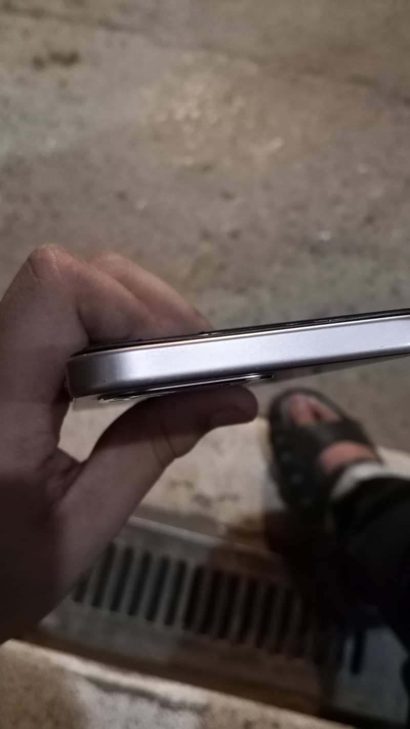OPPO A6 2
