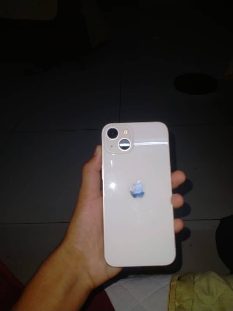 Apple iPhone 13 2