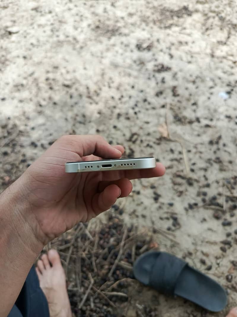 Apple iPhone 12 0