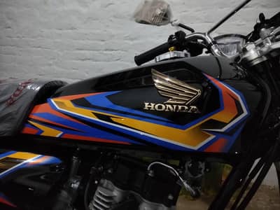Honda CG125 2027 sticker Black color brand new zero meter