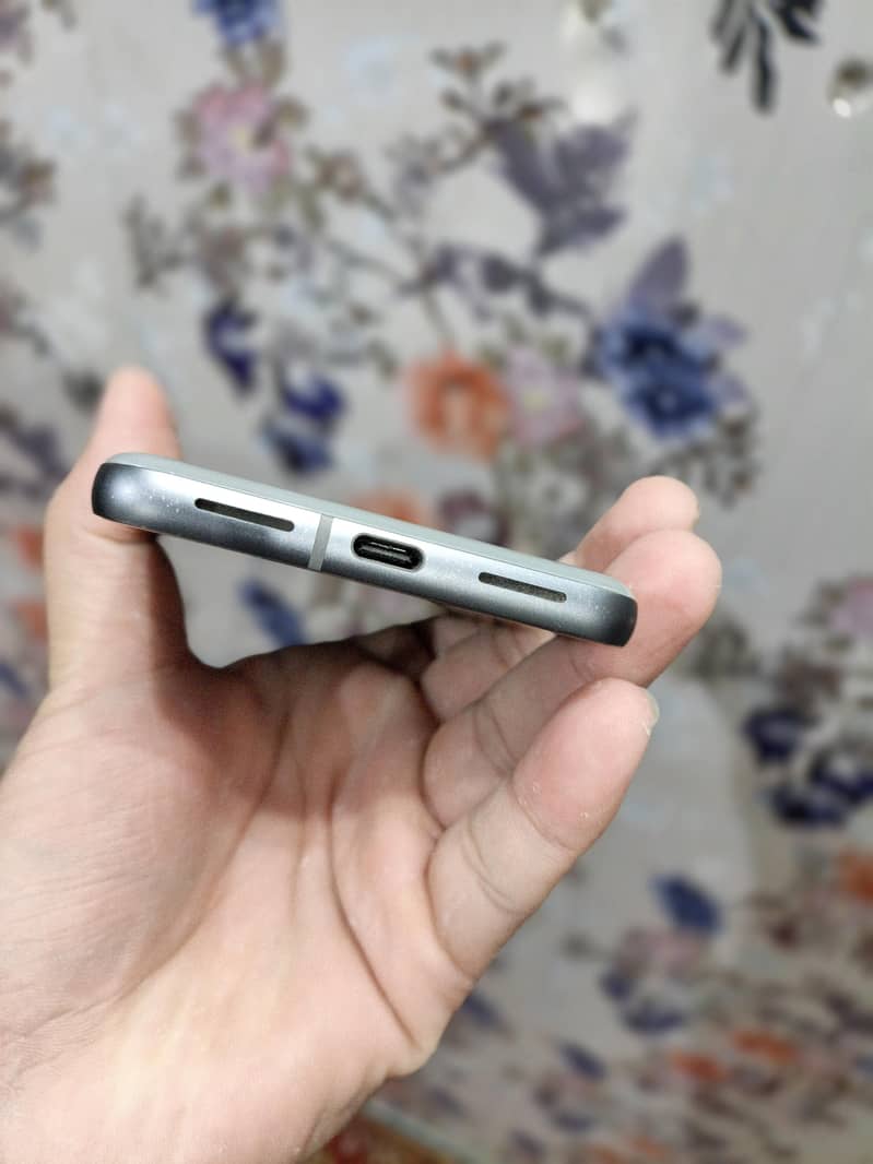 Google Pixel 8 3