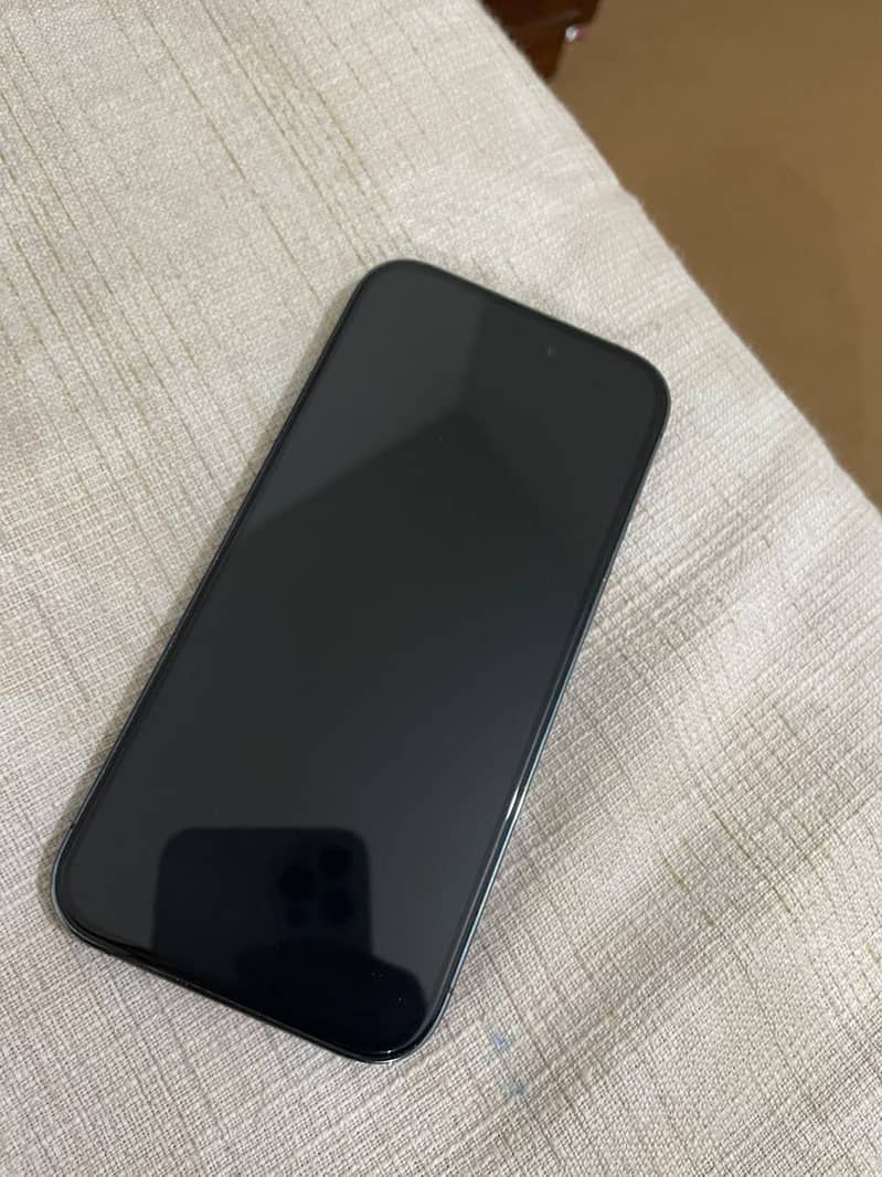 Apple iPhone 14 Pro 0